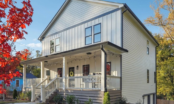 Scottdale House | Family FUN! Kids Playroom, Game Room, Dogs OK