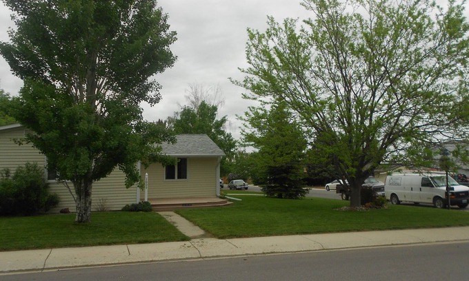 Sheridan House | Family gathering placenNo petsn