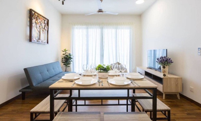 Seri Tanjung Pinang House | Family home close to Straits Quay