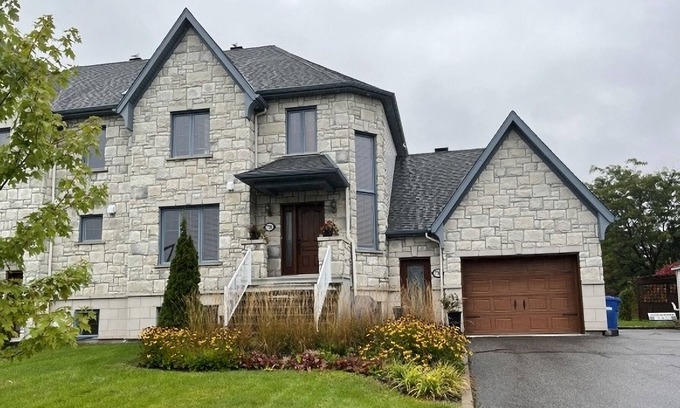 Neufchatel Est–Lebourgneuf House | Family home in the heart of Quebec