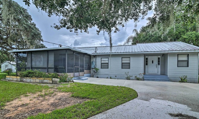 Florida South Atlantic Coast House | Family Home w/ Yard + Grill, Steps to Reedy Lake!