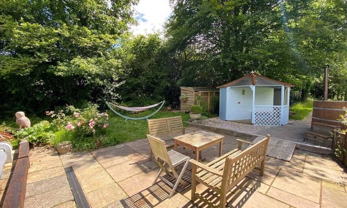 Harbertonford House | Family Home with large garden and pool near Totnes