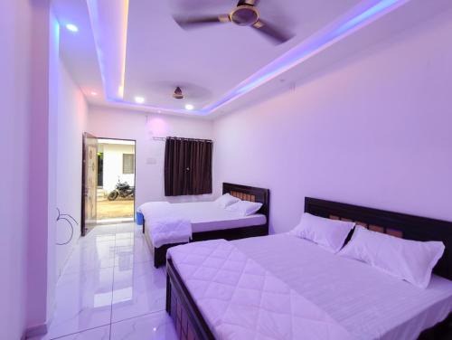 Rajpipla House | Family Homestay