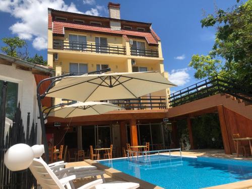 Kranevo Hotel | Family Hotel Central