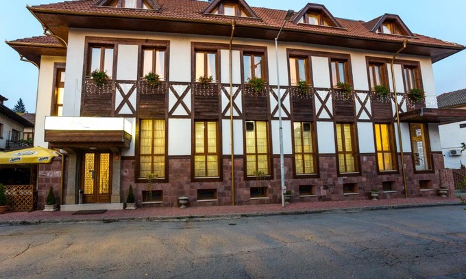 Teteven Hotel | Family Hotel Teteven