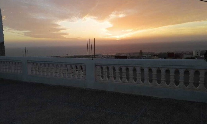 Tamrhakht House | Family house with breathtaking terrace-5 min from the beach