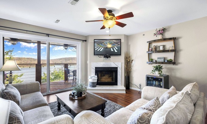 Kaiser Condo | Family Lakefront Oasis – Picture Perfect Retreat!