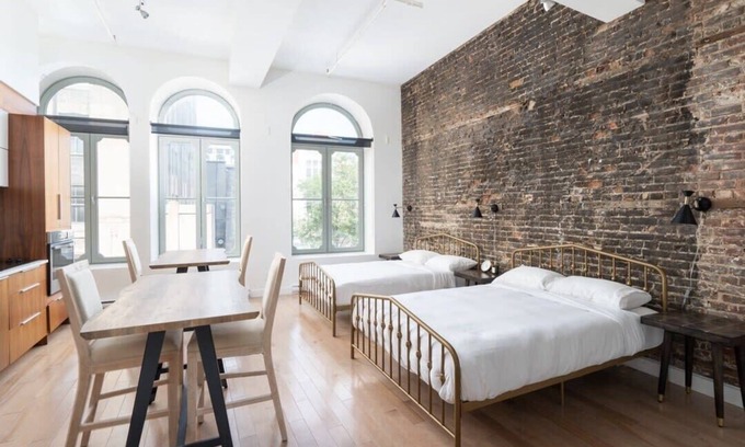 Old Montreal Apartment | Family Loft right on Notre-Dame Street