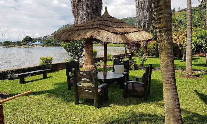 Gisenyi House | Family Nest Kivu Beach