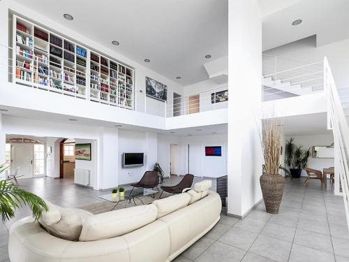Garriguella Villa | Family Oasis w Private Pool, cleaning included