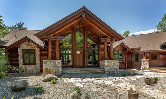 Longville Cabin | Family reunions at a large log cabin, lodge, family reunions, lake front