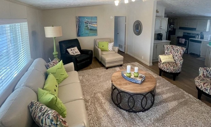 Eddyville House | Family-size home @ Lake Barkley— .5 mile from Mineral Mounds golf course & ramp