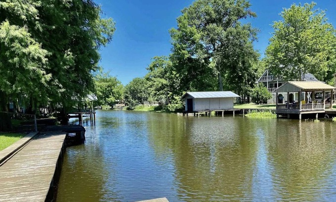 Jarreau House | Family style home- Fenced in back yard on the bayou with access to False River -