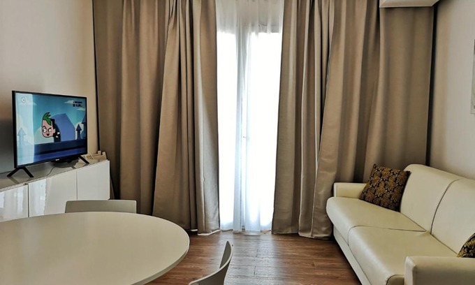 Torre Pedrera Apartment | Family Suite Appartments Orchidea Blu