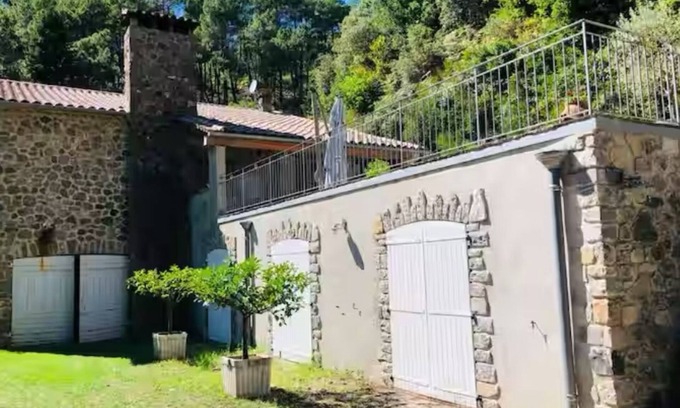 Saint-Jean-du-Gard House | Family villa in a green setting
