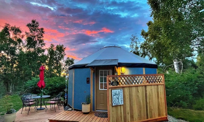 Hillside East Cabin | Fanciful mountainside yurt with private bathhouse