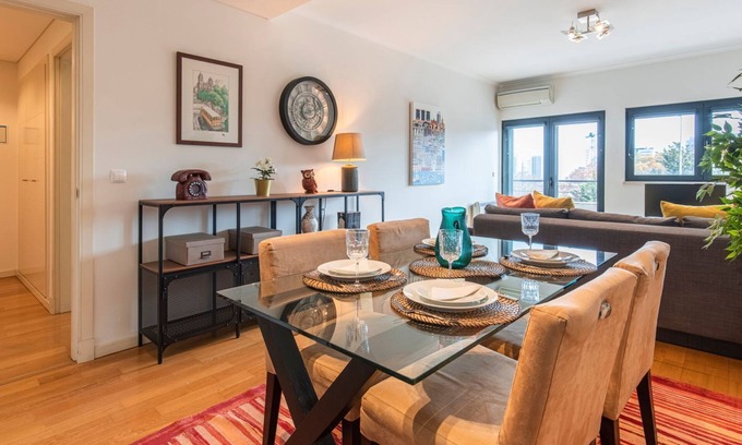 Olivais Apartment | Fancy Apartment W/Metro at Doorstep by LovelyStay