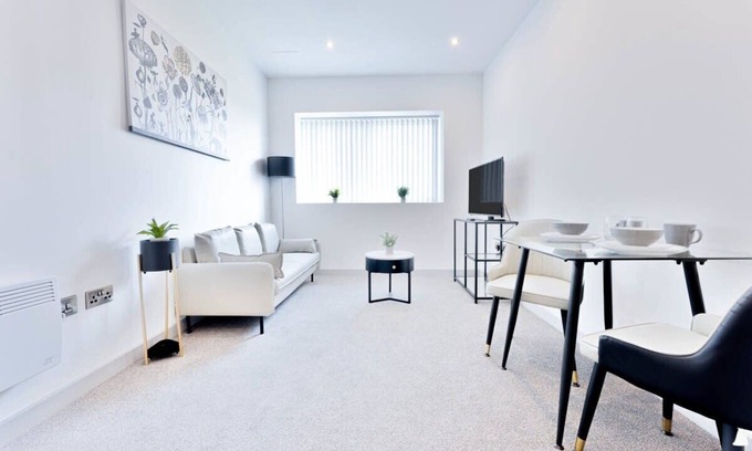 Wolverhampton Apartment | Fantastic 1 Bed Apartment in Wolverhampton