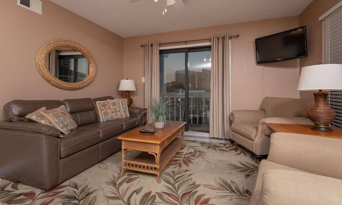 Orange Beach Condo | Fantastic 2BR Condo - Romar Village 622