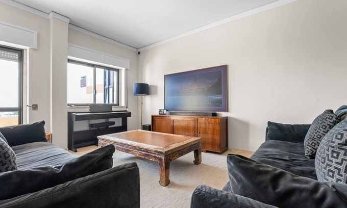 Estoril Apartment | Fantastic Apartment With Ocean View by Casino Estoril