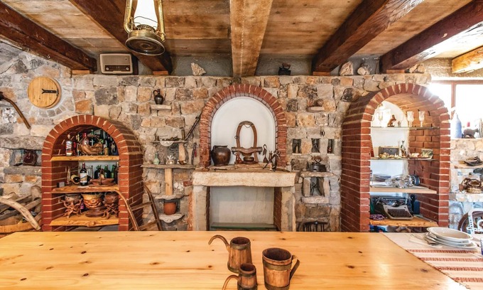 Dicmo House | Fantastic holiday home with pool in the hinterland of Split, situated on a large plot.
