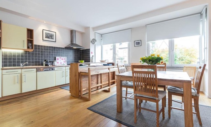 Sint-Agatha-Berchem House | Fantastic Large House