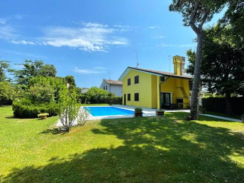 Isola Albarella Villa | Fantastic Villa with pool for 7 guests on Albarella