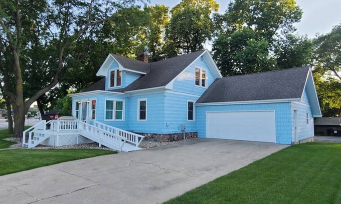 Arnolds Park House | Fantastic Yard and Fun Location In Arnolds Park. Walk to Everything!