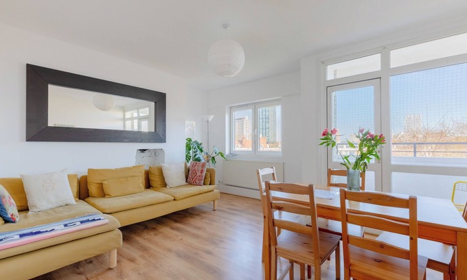 Clerkenwell Apartment | Fantastically Located 4BD Flat, Clerkenwell