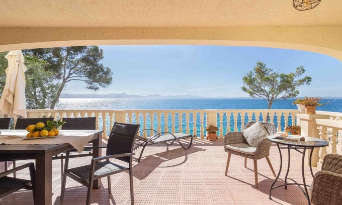 Alcanada Villa | Far alcanada