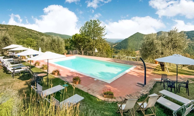 Monte Santa Maria Tiberina Other | Farmhouse near Monte Tiberina with Pool