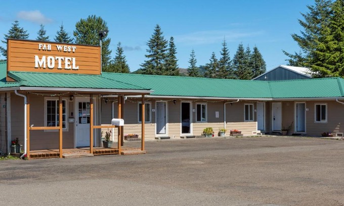 Forks Hotel | Far West Motel