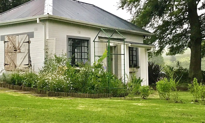 Curry's Post Cottage | Farm fun for the family