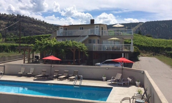 Okanagan-Similkameen Other | Farm House at D'Angelo Winery Located on the Naramata Bench