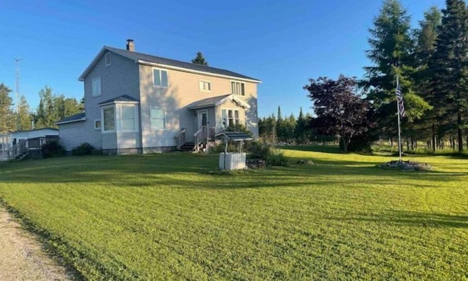 Engadine Other | Farm house on 80 acres bring your horse too