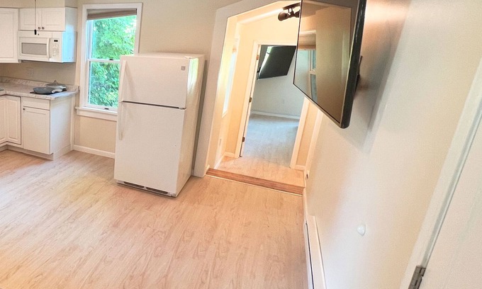 Potsdam Apartment | Farm1 - Near Clarkson, SLU, SUNYs. Modern Apt in Country Setting