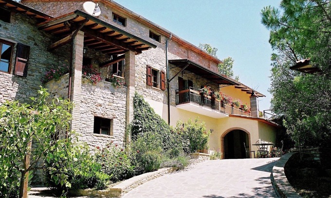 Monte Santa Maria Tiberina Other | Farmhouse in Umbria near Palazzo Bourbon