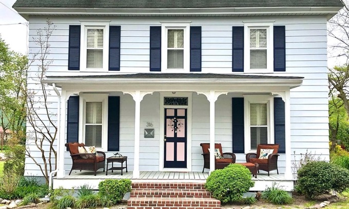 Milton House | Farmhouse 316 of Milton