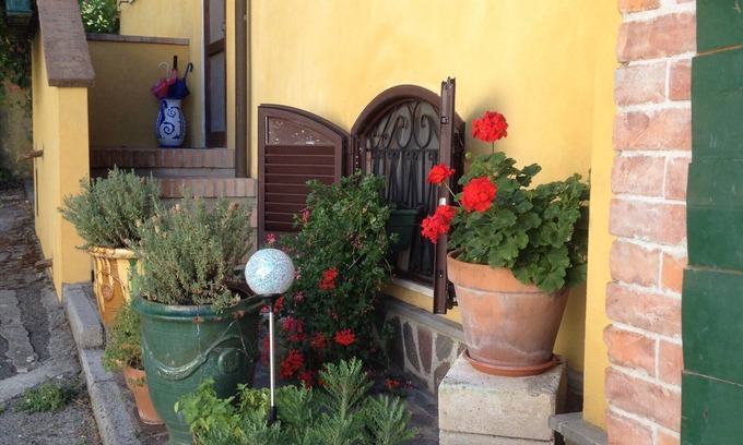 Gassano Bed & Breakfast | Farmhouse - Cypress room