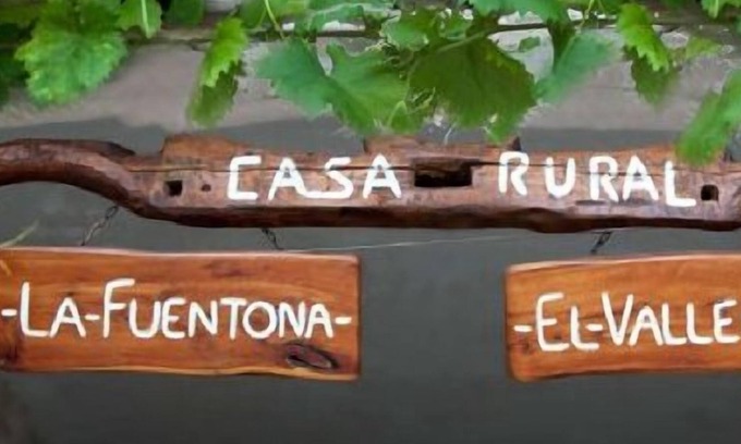 Valle de Tabladillo Cottage | Farmhouse LA FUENTONA for 7 people