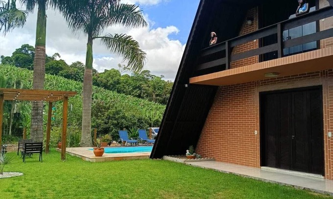 Benjamin Constant Ski Chalet | Farmhouse. Fully equipped chalet with outdoor pool.