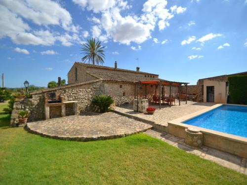 Vilafranca de Bonany House | Farmhouse in Mallorca with Pool & Views
