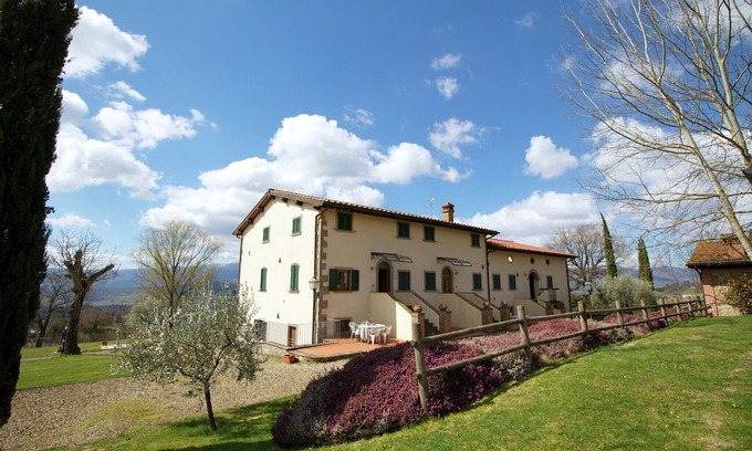 Poppi Apartment | Farmhouse in Tuscany with Pool and Valley Views
