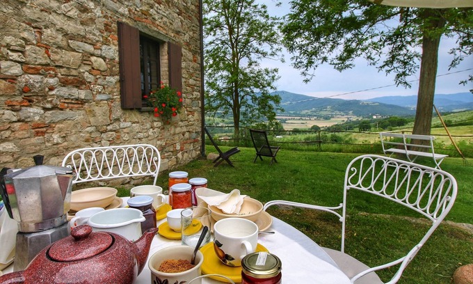 Umbertide Other | Farmhouse in Umbria with Garden Views