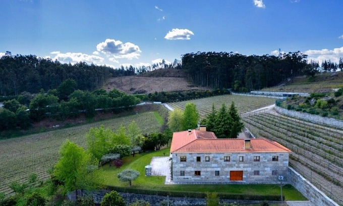 Guimaraes House | Farmhouse - nature, peace and tranquility (near Guimarães)
