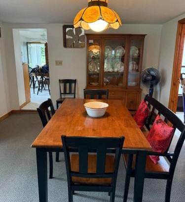 Wellington House | Farmhouse PEC - Cozy Prince Edward County Retreat