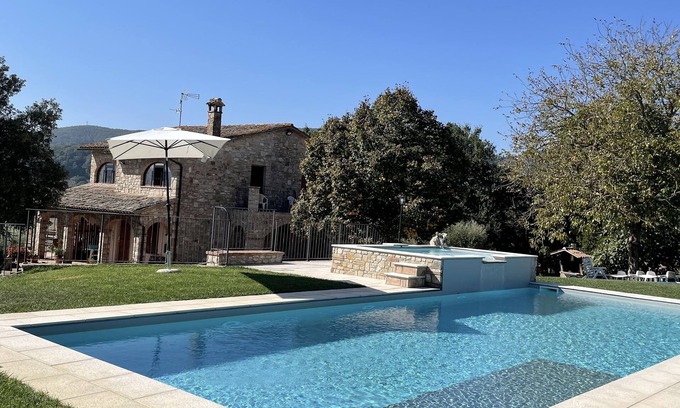 Fratta Apartment | Farmhouse with pool il Tiglio