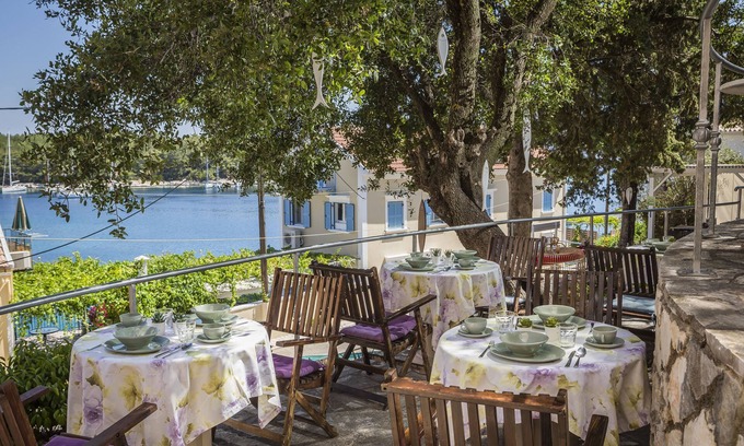 Matsoukata Hotel | Faros Suites - Adults Only