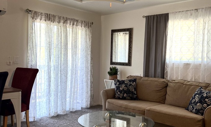 Roseville House | FAST INTERNET - EASY ACCESS - QUITE - 5 MINUETS TO KAISER - REMODELED - NEW BATH