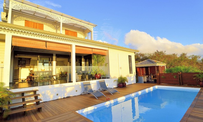 Le Portail Villa | Favorite VILLA "Romarie" exceptional charm with panoramic ocean views
